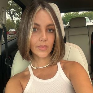 Meet your Posher, Pauline